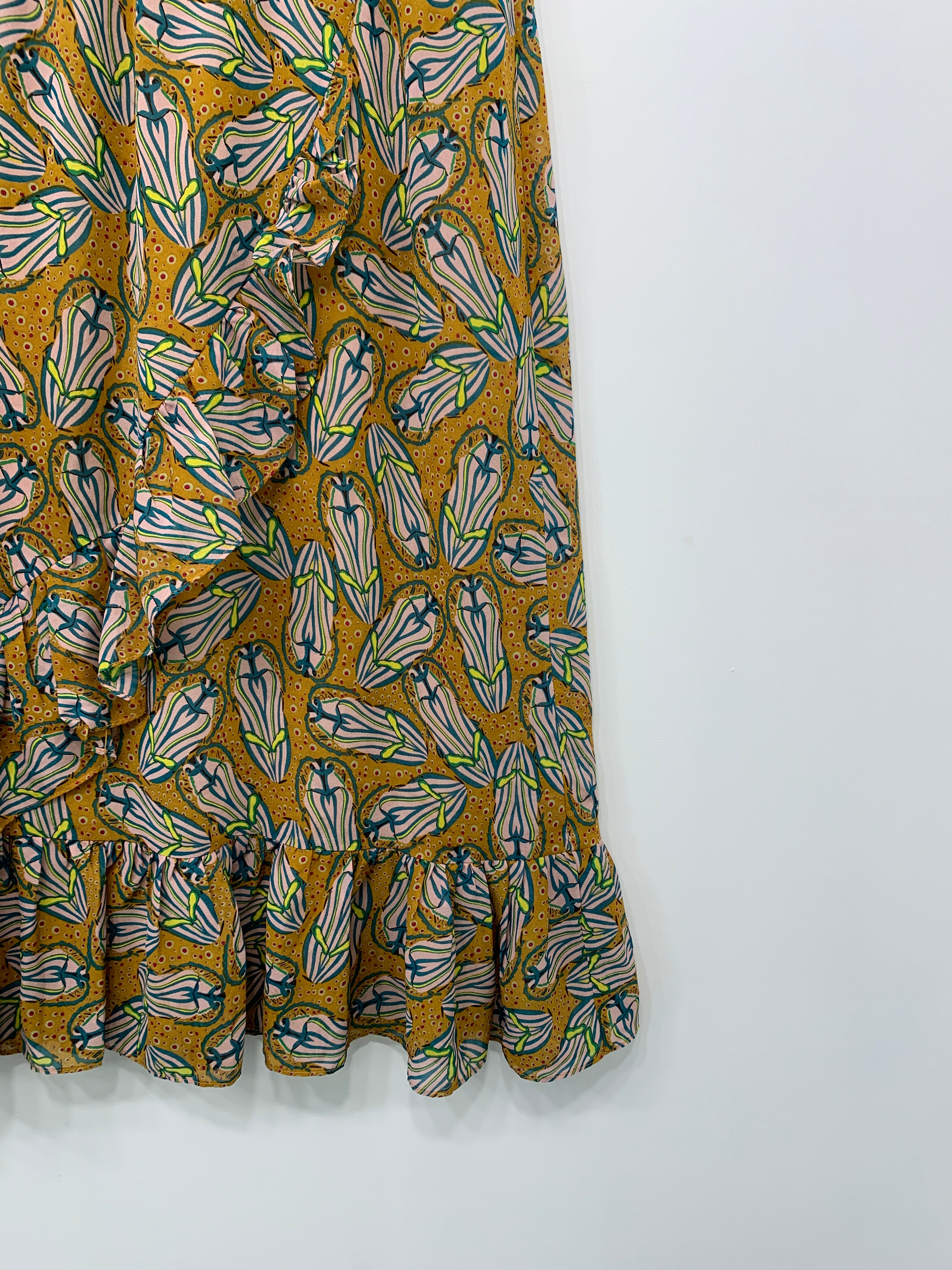 Love & Divine Nederdel